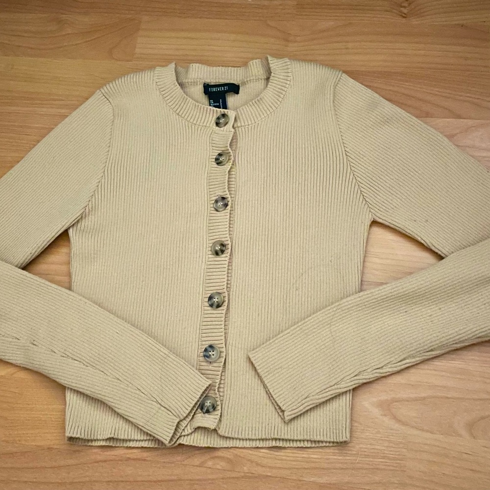 Forever 21: Ribbed Button Front Cardigan (Small)